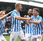 Arenascore Livechat - Prediksi Shrewsbury Town Vs Huddersfield Town